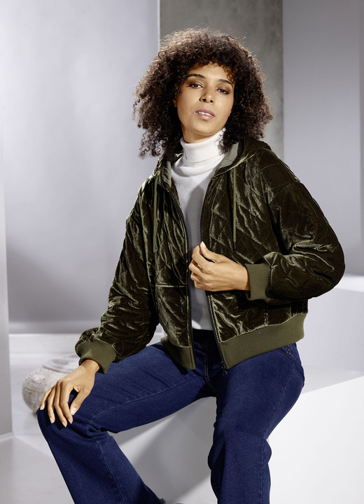 Winterjacken - Kurzjacke aus Samt, in Größe 034 bis 048, in Farbe MOOSGRÜN Ansicht 3