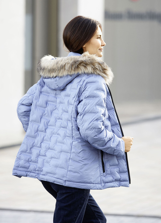 Kurz - Funktionsjacke mit geklebten Kammern Ansicht 4 Kurz - Funktionsjacke mit geklebten Kammern, in Größe 034 bis 052, in Farbe BLEU Ansicht 4
