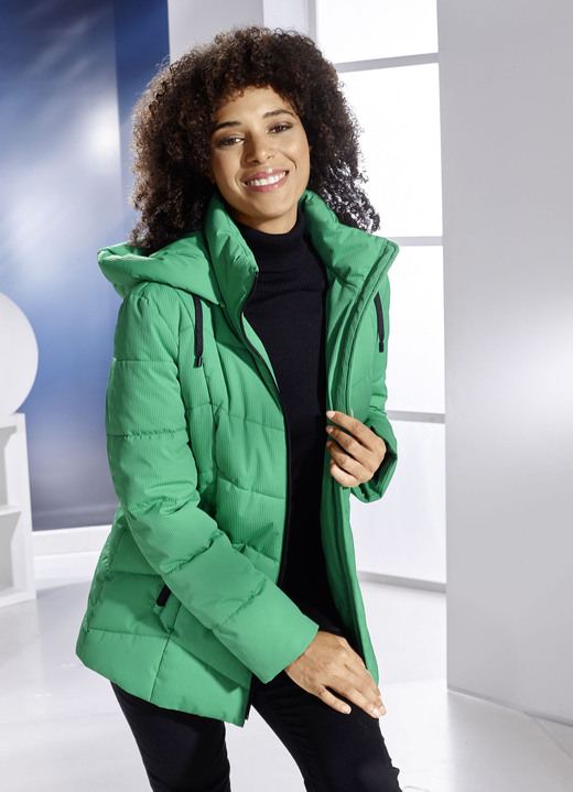 Winterjacken - Jacke mit Reißverschlussleiste, in Größe 034 bis 052, in Farbe SCHWARZ Ansicht 4