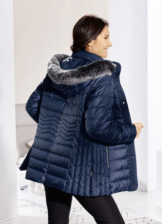 Jacken & Mäntel - Jacke mit abnehmbarer Kapuze, in Größe 036 bis 054, in Farbe NAVY Ansicht 3