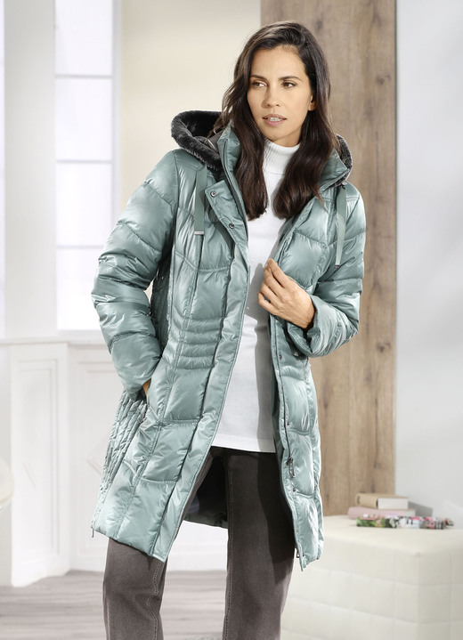 Jacken & Mäntel - Kurzmantel mit Längssteppung seitlich, in Größe 036 bis 054, in Farbe JADEGRÜN Ansicht 3