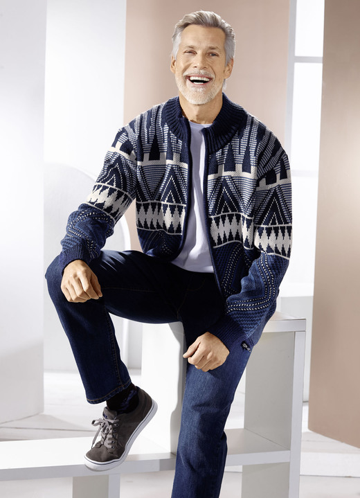 Strickjacken - Jacke mit Jacquarddessin, in Größe 3XL(64/66) bis XXL(60/62), in Farbe MARINE-ECRU-BLAU Ansicht 4