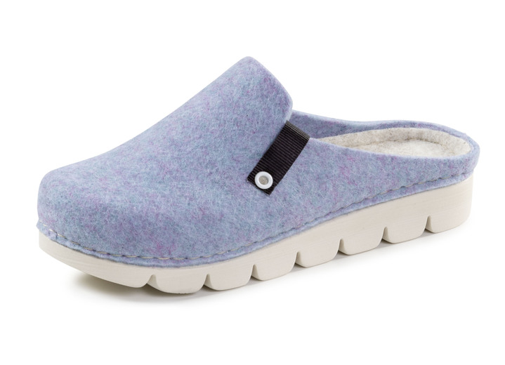 Hausschuhe - Laurina, trendige Damen-Hausschuhe, Weite G, mit anatomisch geformtem Fußbett, in Größe 036 bis 042, in Farbe HIMMELBLAU Ansicht 1