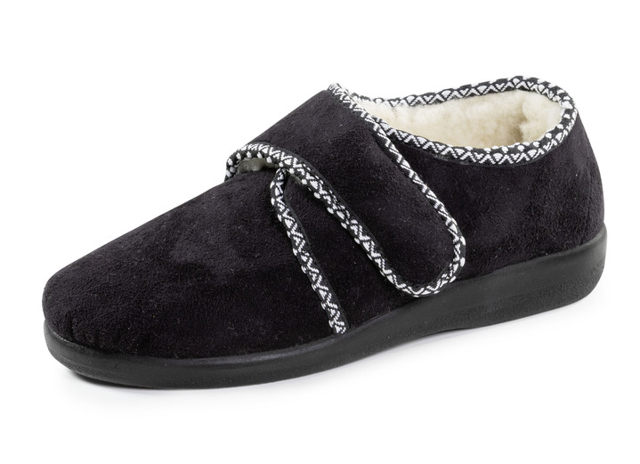 Hausschuhe - Warme Damen-Hausschuhe, Weite H, mit Klettverschluss, in Größe 036 bis 042, in Farbe BORDEAUX Ansicht 4