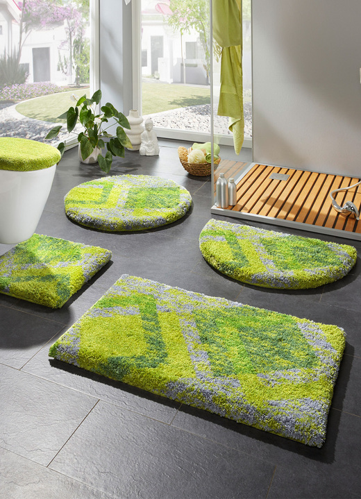 Badgarnituren - Moderne Badgarnitur aus dem Hause Grund, in Größe 100 (Vorleger halbrund, 50/ 80 cm) bis 112 (WC-Deckelbezug, 47/ 50 cm), in Farbe TERRA-GRAU Ansicht 4