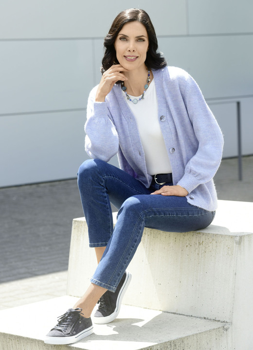 Strickjacken - Strickjacke mit flauschig weichem Griff, in Größe L(44/46) bis XXL(52/54), in Farbe HELLBLAU MELIERT Ansicht 5