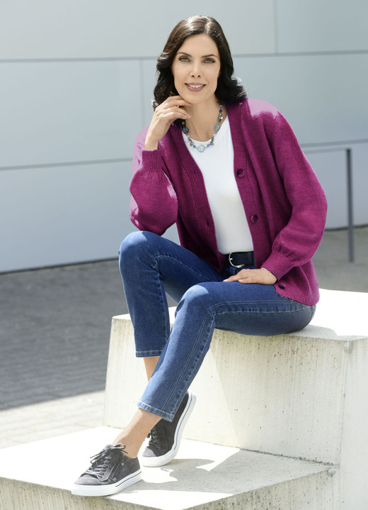 Strickjacken - Strickjacke mit flauschig weichem Griff, in Größe L(44/46) bis XXL(52/54), in Farbe HELLBLAU MELIERT Ansicht 10