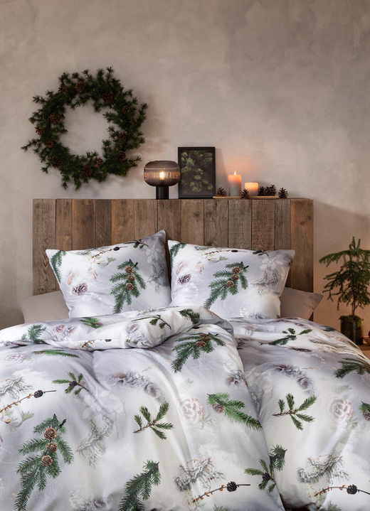 Bettwäschegarnituren - Beidseitig bedruckte Bettwäsche-Garnitur von Estella, in Größe 112 (80/80 cm + 135/200 cm) bis 115 (80/80 cm + 155/220 cm), in Farbe SILBER Ansicht 1