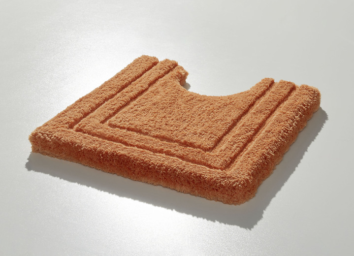 Badgarnituren - Badgarnitur mit rutschhemmender Rückseite, in Größe 100 (Vorleger halbrund, 50/ 80 cm) bis 110 (Hänge-WC-Garnitur, 2-teilig), in Farbe WEISS Ansicht 3