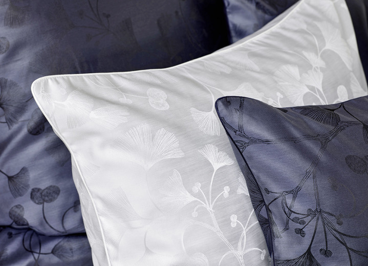 Bettwäschegarnituren - Hochwertige Mako-Brokat-Damast Bettwäsche-Garnitur, in Größe 120 (Kissenbezug, 80/ 80 cm) bis 215 (Deckenbezug, 155/220 cm), in Farbe NACHTBLAU Ansicht 2