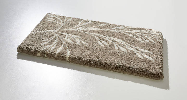 Badgarnituren - Badgarnitur mit rutschhemmender Latexierung, in Größe 100 (Vorleger halbrund, 50/ 80 cm) bis 112 (WC-Deckelbezug, 47/ 50 cm), in Farbe GRAU Ansicht 4