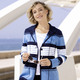 Strickjacken - Strickjacke mit dekorativen Details – Farbe MARINE-AZURBLAU-WEISS – Ansicht 1 Strickjacken - Strickjacke mit dekorativen Details, in Größe 038 bis 054, in Farbe MARINE-AZURBLAU-WEISS – Farbe MARINE-AZURBLAU-WEISS – Ansicht 1