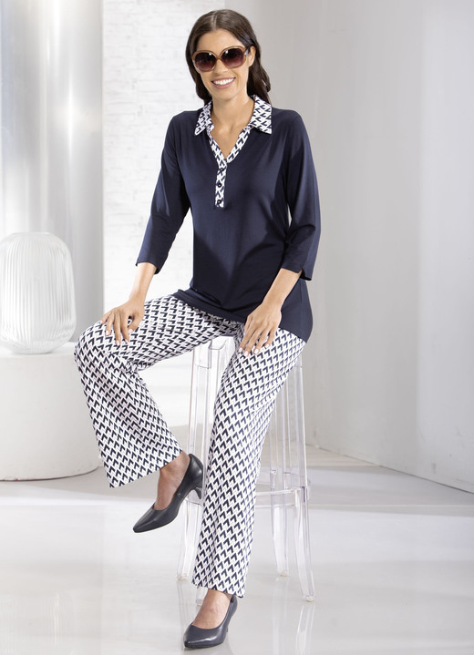 Hosen in Schlupfform - Hose mit ausdrucksstarker Dessinierung, in Größe 018 bis 056, in Farbe WEISS-MARINE Ansicht 2