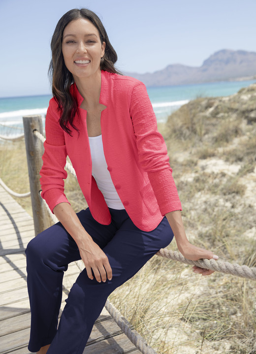 Damen - Blusenblazer mit Schulterpolstern, in Größe 036 bis 052, in Farbe BLAU Ansicht 16