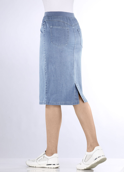 Uni - Rock in gerader Schnittführung, in Größe 036 bis 052, in Farbe JEANSBLAU Ansicht 7