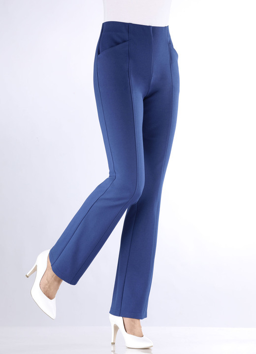 Hosen in Schlupfform - Jerseyhose mit ausgestellter Fußweite Ansicht 3 Hosen in Schlupfform - Jerseyhose mit ausgestellter Fußweite, in Größe 018 bis 054, in Farbe ROYALBLAU Ansicht 3