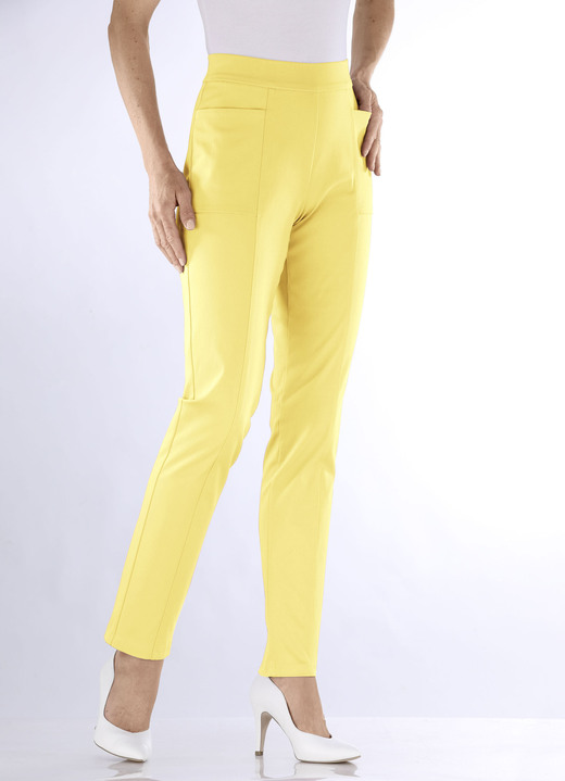 Hosen in Schlupfform - Hose mit abgesteppten Teilungsnähten Ansicht 18 Hosen in Schlupfform - Hose mit abgesteppten Teilungsnähten, in Größe 018 bis 052, in Farbe LAVENDEL Ansicht 18