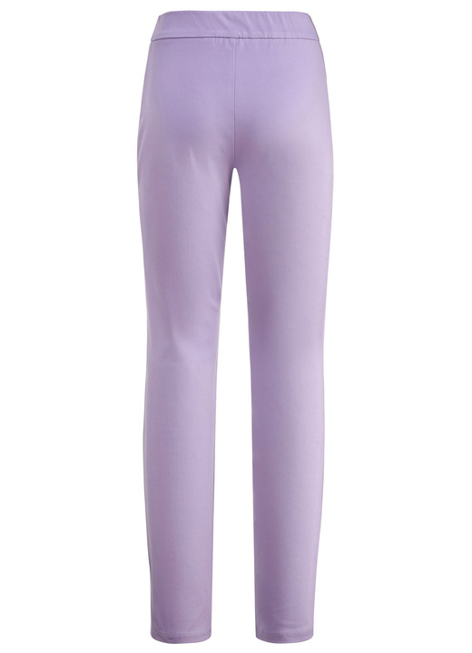 Hosen in Schlupfform - Hose mit abgesteppten Teilungsnähten Ansicht 2 Hosen in Schlupfform - Hose mit abgesteppten Teilungsnähten, in Größe 018 bis 052, in Farbe LAVENDEL Ansicht 2