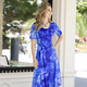 Kleider - Kleid mit modischem Batik-Dessin – Farbe BLAU – Ansicht 2 Kleider - Kleid mit modischem Batik-Dessin, in Größe 036 bis 054, in Farbe BLAU – Farbe BLAU – Ansicht 2
