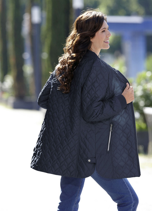 Jacken & Mäntel - Jacke mit interessantem Stepp Jacken & Mäntel - Jacke mit interessantem Stepp, in Größe 036 bis 054, in Farbe NAVY