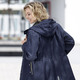 Jacken & Mäntel - Funktionsjacke mit kleinem Regenschild an der abnehmbaren Kapuze, in Größe 038 bis 054, in Farbe NAVY – Farbe NAVY – Ansicht 2