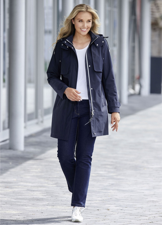 Damen - Funktions-Trenchcoat mit Gürtel, in Größe 034 bis 052, in Farbe NACHTBLAU Ansicht 3