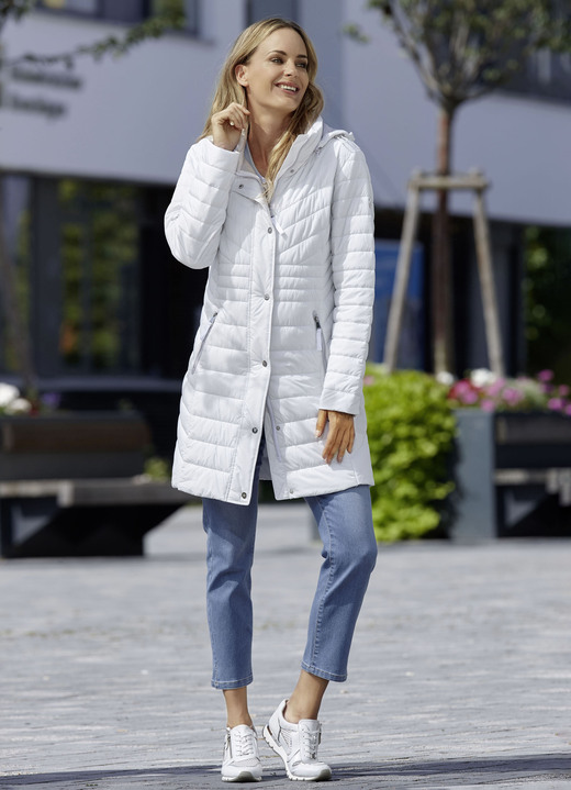 Jacken & Mäntel - Funktions-Kurzmantel mit abnehmbarer Kapuze, in Größe 036 bis 054, in Farbe NATURWEISS Ansicht 2