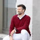 Uni - V-Pullover mit markantem Halsausschnitt in 3 Farben – Farbe ROT – Ansicht 2 Uni - V-Pullover mit markantem Halsausschnitt in 3 Farben, in Größe 046 bis 062, in Farbe HELLGRAU – Farbe ROT – Ansicht 2