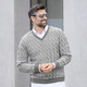 Uni - V-Pullover mit markantem Halsausschnitt in 3 Farben – Farbe HELLGRAU Uni - V-Pullover mit markantem Halsausschnitt in 3 Farben, in Größe 046 bis 062, in Farbe HELLGRAU