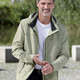 Kurzjacken & Blousons - Funktionskurzjacke mit abtrennbarer Kapuze – Farbe HELLOLIV – Ansicht 1 Kurzjacken & Blousons - Funktionskurzjacke mit abtrennbarer Kapuze, in Größe 025 bis 060, in Farbe HELLOLIV – Farbe HELLOLIV – Ansicht 1