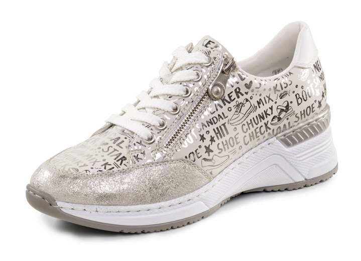 Slipper & Schnürschuhe - Rieker Schnür-Sneaker aus bedrucktem Synthetikmaterial, in Größe 036 bis 042, in Farbe HELLGRAU-SILBER Ansicht 1
