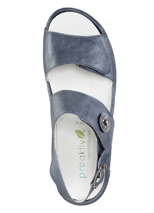 Sandaletten & Pantoletten - Waldläufer Sandale mit Metallschmuck mit Glitzersteinchen, in Größe 4 bis 8 1/2, in Farbe STAHLBLAU Ansicht 2