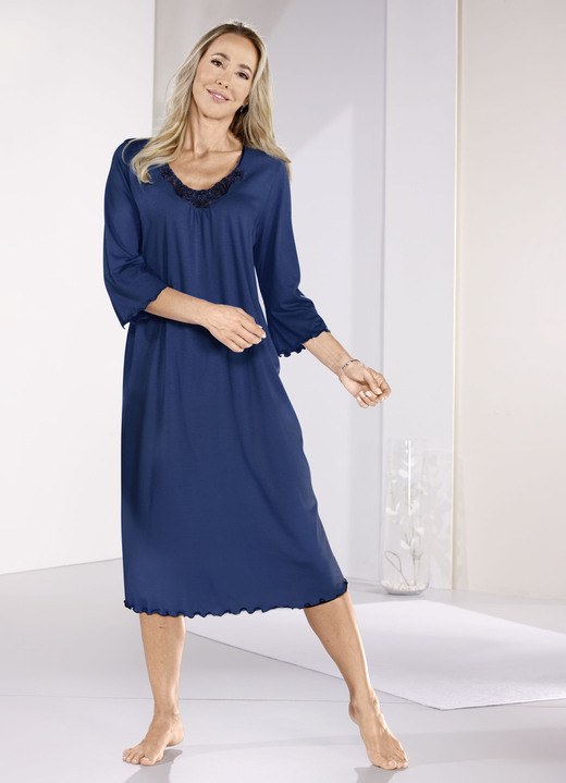 Langarm - Wadenlanges Nachthemd mit Tüllstickereispitze, in Größe 038 bis 060, in Farbe AZURBLAU Ansicht 2