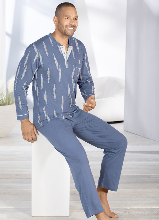 Schlafanzüge - Schlafanzug mit Knopfleiste und offenen Abschlüssen Ansicht 2 Schlafanzüge - Schlafanzug mit Knopfleiste und offenen Abschlüssen, in Größe 046 bis 066, in Farbe JEANSBLAU-BUNT Ansicht 2