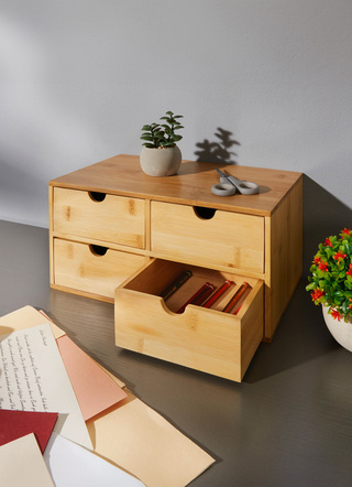 Schubladen-Schrank aus Bambus