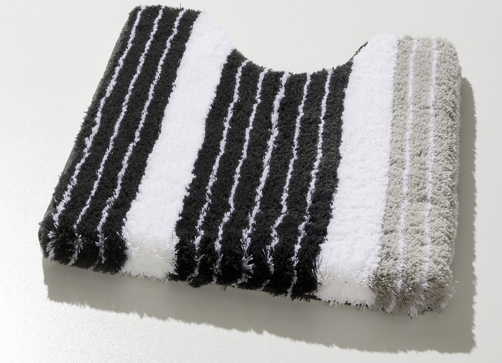 Badgarnituren - Badgarnitur in barfußweicher Qualität, in Größe 100 (Vorleger halbrund, 50/ 80 cm) bis 112 (WC-Deckelbezug, 47/ 50 cm), in Farbe ROT Ansicht 6