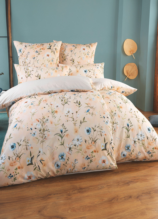 Bettwäschegarnituren - Frühlingshafte Bettwäsche-Garnitur von Webana, in Größe 111 (40/80 cm + 135/200 cm) bis 412 (4-teiliges Sparset), in Farbe MULTICOLOR