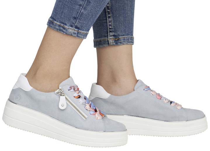 Slipper & Schnürschuhe - Remonte Sneaker mit bunter Schnürung, in Größe 036 bis 042, in Farbe BLEU-WEISS Ansicht 7