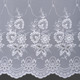 Klassisch - Store mit Plauener Stickerei und Universalschienenband – Farbe WEISS – Ansicht 3 Klassisch - Store mit Plauener Stickerei und Universalschienenband, in Größe 159 (H145xB250 cm) bis 301 (H245xB750 cm), in Farbe WEISS, in Ausführung Modern – Farbe WEISS – Ansicht 3