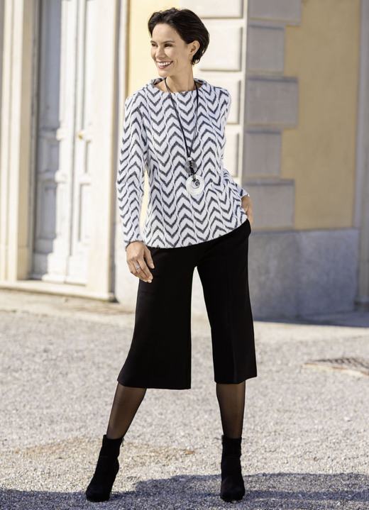 Uni - Schicke Culotte in Schlupfform, in Größe 018 bis 052, in Farbe SCHWARZ Ansicht 4