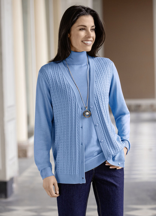 Strickjacken - Strickjacke mit Zöpfchenstruktur, in Größe 036 bis 052, in Farbe BLEU Ansicht 1
