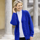 Strickjacken - Strickjacke mit dekorativer Struktur, in Größe 038 bis 054, in Farbe ROYALBLAU – Farbe ROYALBLAU – Ansicht 3