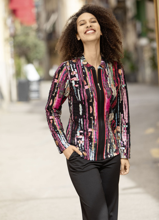 Langarm - Blusenjacke mit Eingriffstaschen, in Größe 036 bis 052, in Farbe SCHWARZ-FUCHSIA-ROT-BUNT Ansicht 1