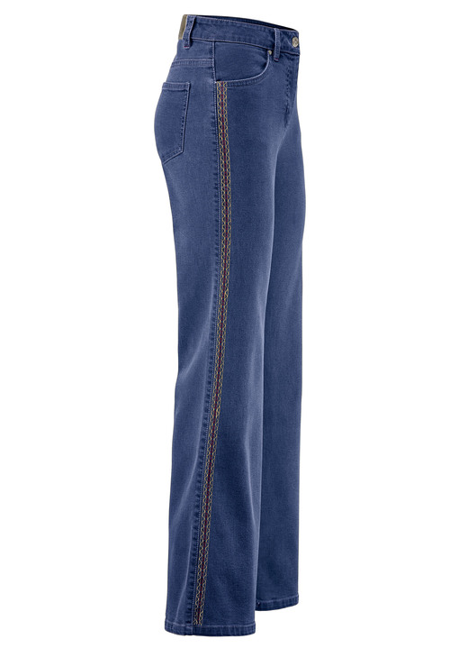 Hosen mit Knopf- und Reißverschluss - Jeans mit Ziersteppungen im Ethno-Stil Hosen mit Knopf- und Reißverschluss - Jeans mit Ziersteppungen im Ethno-Stil, in Größe 017 bis 050, in Farbe JEANSBLAU