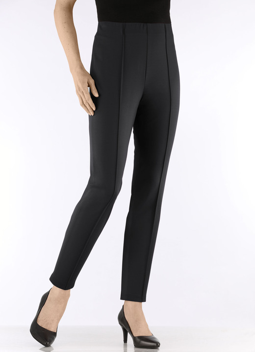 Hosen in Schlupfform - Hose mit angeschnittenem Bund, in Größe 019 bis 054, in Farbe BORDEAUX Ansicht 12