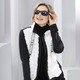 Kurz - Fleecejacke im aktuellen Materialmix – Farbe SCHWARZ-NATURWEISS – Ansicht 2 Kurz - Fleecejacke im aktuellen Materialmix, in Größe 034 bis 050, in Farbe SCHWARZ-NATURWEISS – Farbe SCHWARZ-NATURWEISS – Ansicht 2