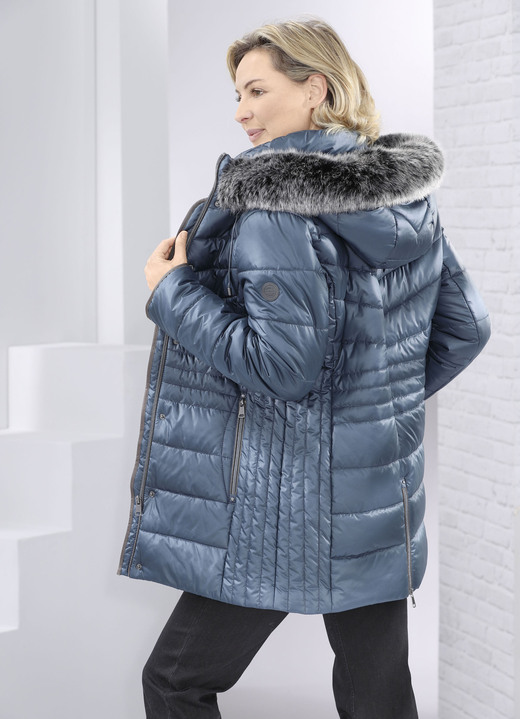 Winterjacken - Jacke mit figurfreundlicher Längssteppung seitlich Ansicht 2 Winterjacken - Jacke mit figurfreundlicher Längssteppung seitlich, in Größe 038 bis 054, in Farbe PFAUENGRÜN Ansicht 2