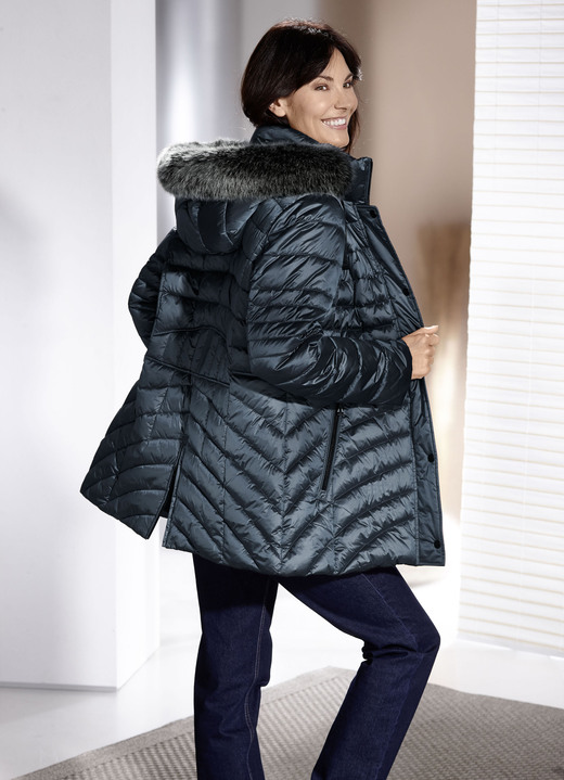 Winterjacken - Jacke mit abnehmbarer Kapuze, in Größe 036 bis 052, in Farbe MAUVE Ansicht 4