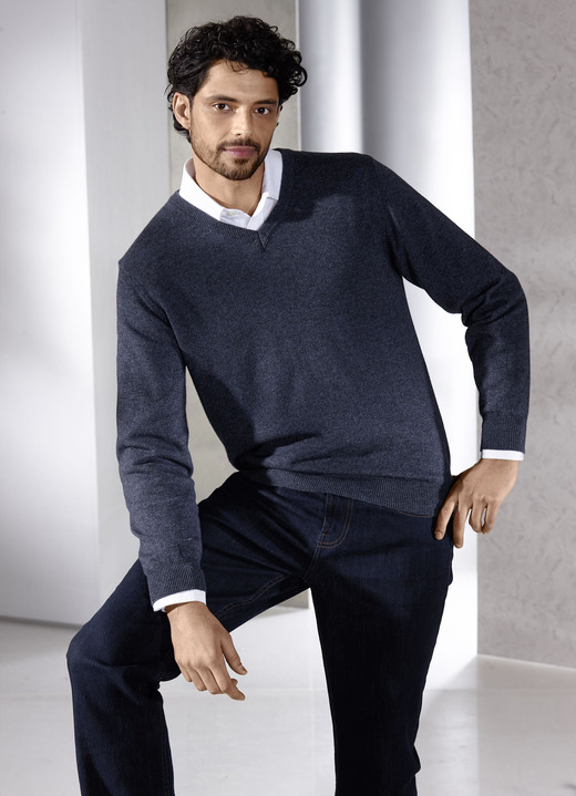 Uni - Unifarbener V-Pullover in 4 Farben, in Größe L(52/54) bis XL(56/58), in Farbe DUNKELBLAU MELIERT Ansicht 2
