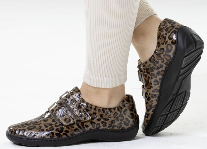 Slipper & Schnürschuhe - Waldläufer, bequeme Damen-Slipper, Weite H, mit herausnehmbarem Fußbett Ansicht 36 Slipper & Schnürschuhe - Waldläufer, bequeme Damen-Slipper, Weite H, mit herausnehmbarem Fußbett, in Größe 3 1/2 bis 8, in Farbe DUNKELBLAU Ansicht 36